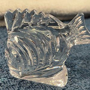 Waterford crystal fish facing down figurine paperweight CH8898
